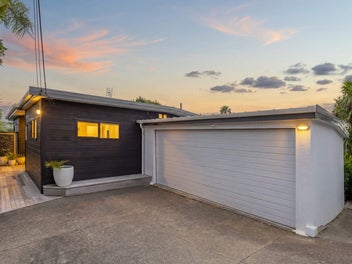 Coastal Family Living in Rangi Zone