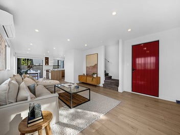 Easy to live in. Prime Location