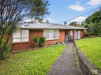 Standalone and Solid Brick