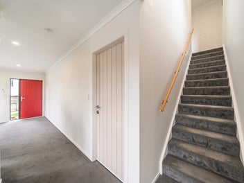 Potential Plus - Vacant, Ready to Sell!