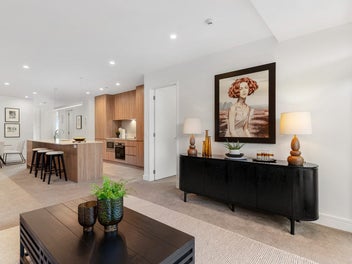 AN EXCLUSIVE PRIVATE LAWN 'GARDEN APARTMENT