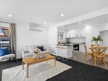 Renovated Beauty in Burnside Zone