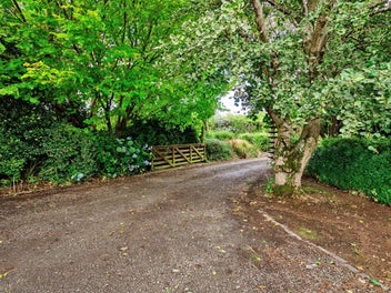 Your new lifestyle in the country awaits