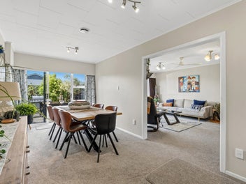 Smart choice - single level + double glazing