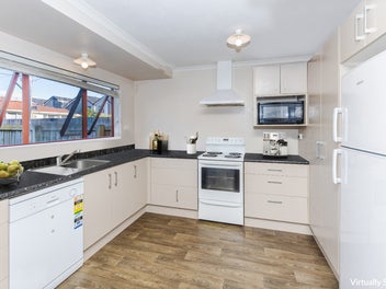RENOVATED. TENANTED. $1560 PW RENT !