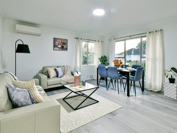 Brick & Tile Beauty - Move Straight In!