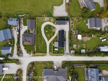 Established Setting with Mountain Outlook