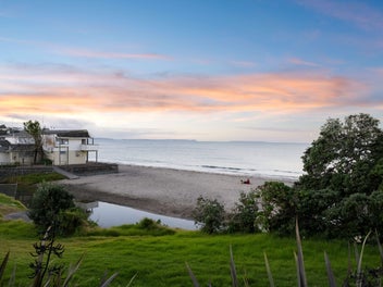 Beachfront Living with Spectacular Sea Views