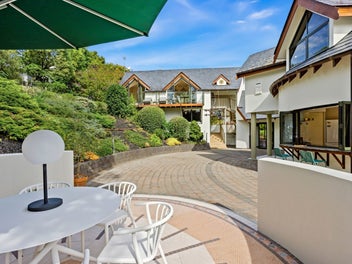 A serene retreat with expansive bay views