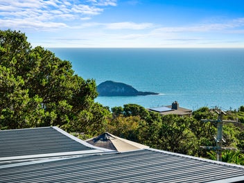 Blue seas. Blue skies. Blue chip Muriwai.