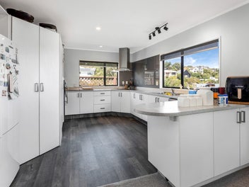 Move in Ready - Bay Lair Beauty!!!