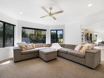 Modern Vibe on Monaco Key