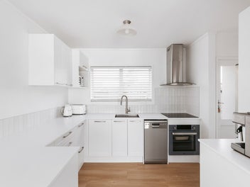 Sweet, Stylish & Move In Ready