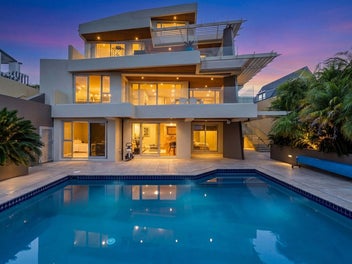 Luxury Lifestyle Awaits in Tauranga Central