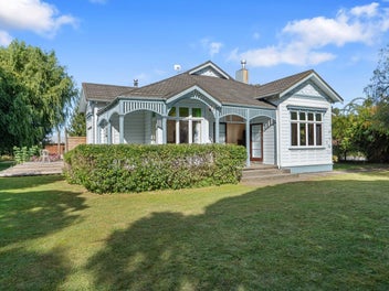 Motueka Luxury Villa with Idyllic Rural Lifestyle