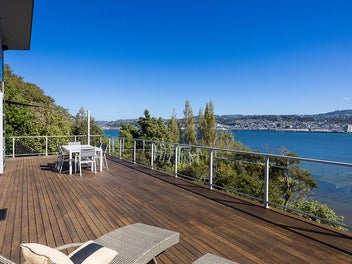 Exceptional Vauxhall Waterfront Estate - Must Be S