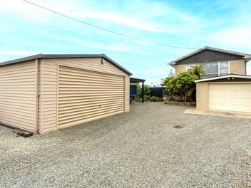 Where Contemporary Classic Meets Private Paradise