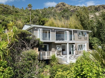 AMAZING VIEWS AND VERY GOOD LOOKS