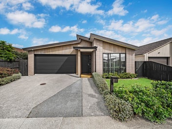 Modern Living at Its Best - Solar Power System