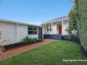 Stylish, Renovated Character Villa