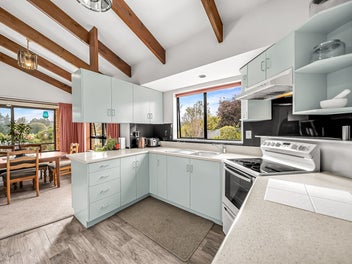 Brick, Sunshine and Golf Course Views