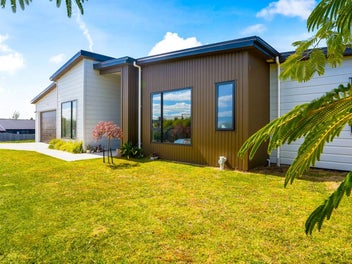 4 Rylstone Way
