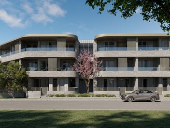 Single-Level 2 Bed Apartment Opposite Hagley Park