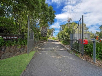 Lifestyle Living with Space & Rural Views