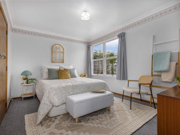 Cute, Tidy & Close to Town