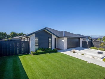 Effortless living with space, sun and smart design