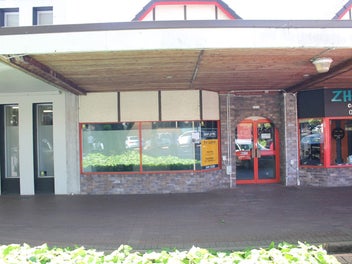 Image 1 of 8