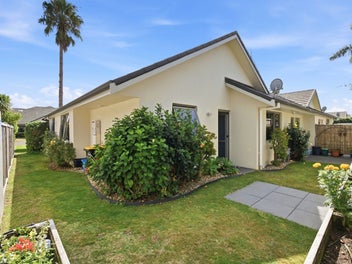 Location, Lifestyle & Low Maintenance