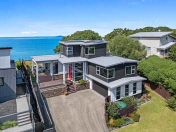 Panoramic sea views in Arkles