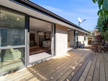 Lock Up And Leave Ease