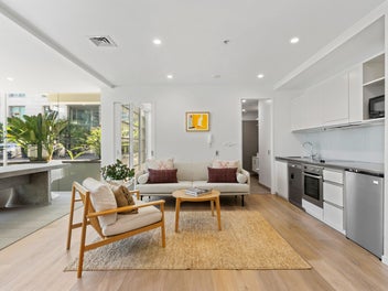 Owner Wants it Gone: Modern Lighter Quay Edge