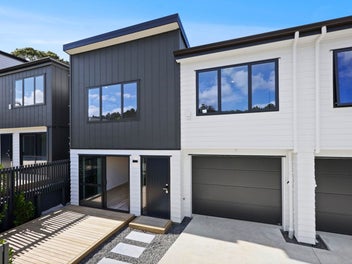Brand New, Stylish & Effortless Bayview Living