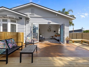 Stylish Bungalow in Prime Location