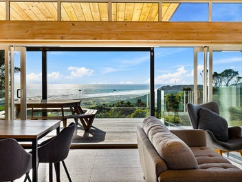 The Stage is Set - Vendors Meet the Market!