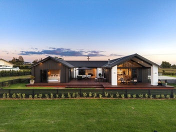 Stunning near new home selling under CV