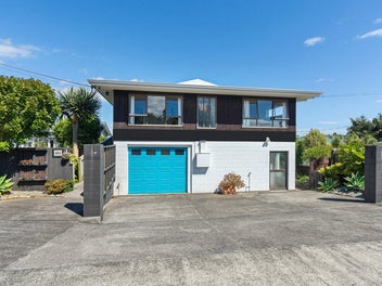 WOW - CHECK OUT THE FLOOR PLAN!