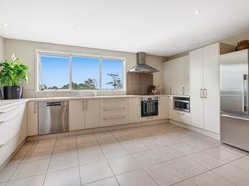 3 acre Family Farmlet just minutes to Kaukapakapa