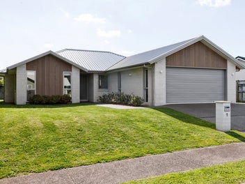 Desirable Homestead Lane Living