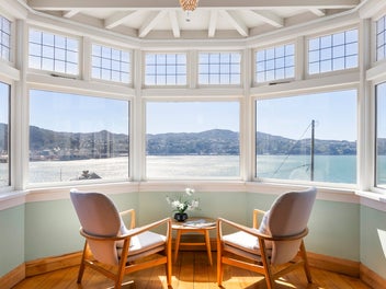 Sun-Filled Living in Dress-Circle Harbour Setting