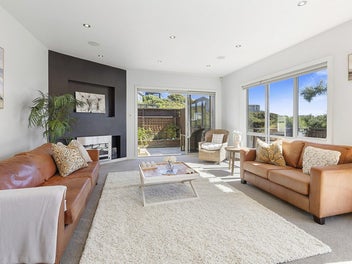 SUN SOAKED, SOCIAL, & SET UP FOR FAMILY LIVING