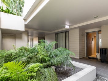 Overseas Vendor Wants This Sold