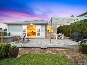 Elevated & Easy Single Level Living