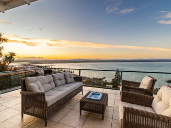 Stunning Sea Views, Outstanding Buying