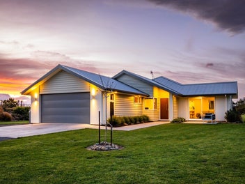 Ready to Sell - Make Your Move to Maraekakaho