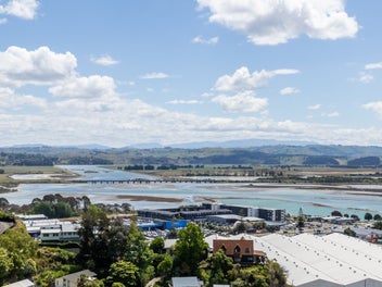 Luxury Penthouse Living, Exclusively Northridge