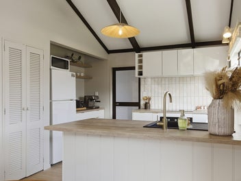 A Touch Of Luxe In The Heart of Hamilton